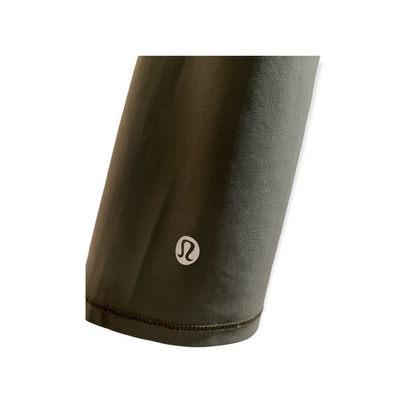 LULULEMON 🇨🇦 Camo Crop Leggings Size 4-6 (No Tag) Mesh sides and Back Army - Picture 7 of 12